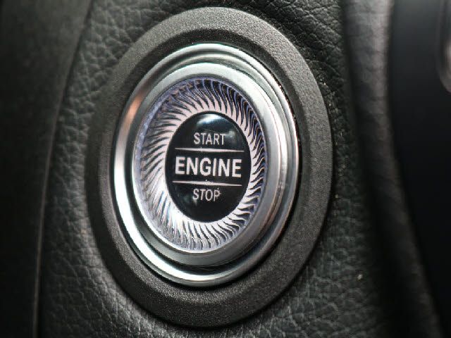Mercedes Benz C-CLASS 2018-09 22414-8