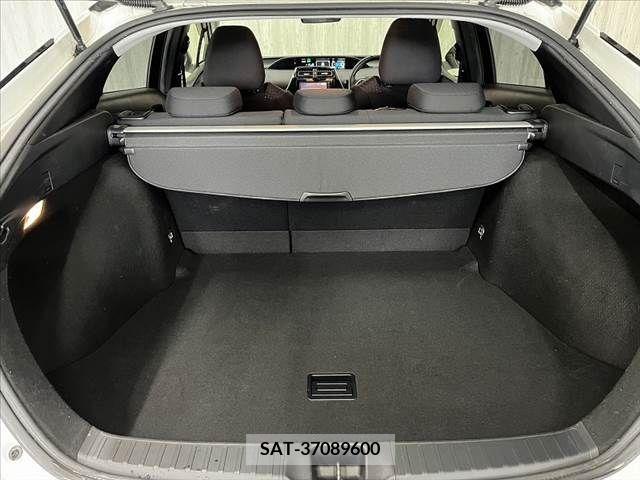 Toyota PRIUS 2016-03 322263-16