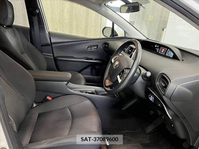 Toyota PRIUS 2016-03 322263-14