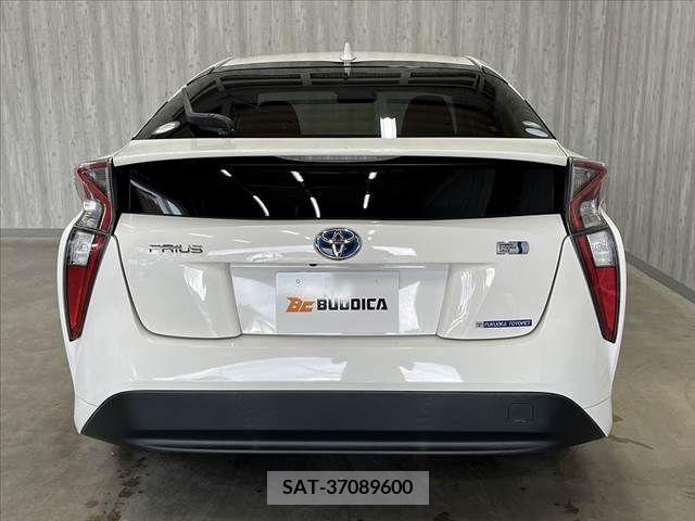 Toyota PRIUS 2016-03 322263-13