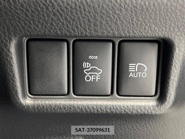 Toyota C-HR 2017-03 265063-6