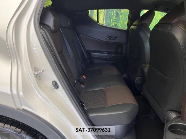 Toyota C-HR 2017-03 265063-9