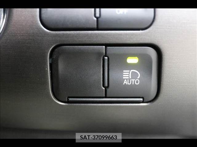 Toyota PRIUS PHV 2019-06 250394-16