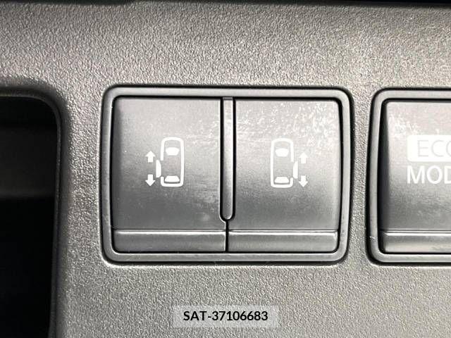 Nissan SERENA 2011-12 201124-2