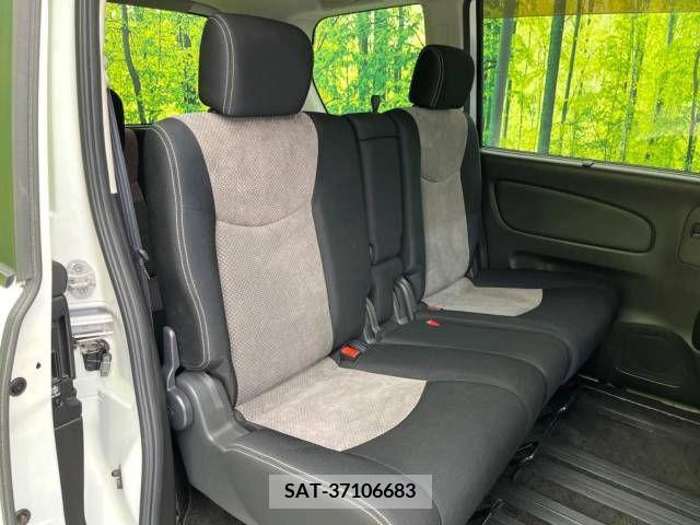 Nissan SERENA 2011-12 201124-9