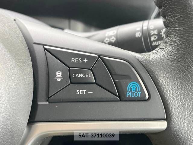 Nissan SERENA 2018-03 349562-4