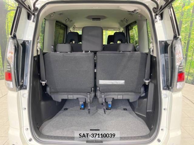 Nissan SERENA 2018-03 349562-11