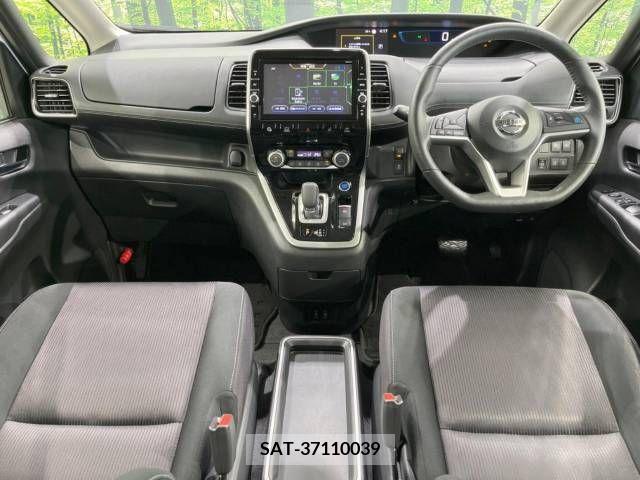 Nissan SERENA 2018-03 349562-1