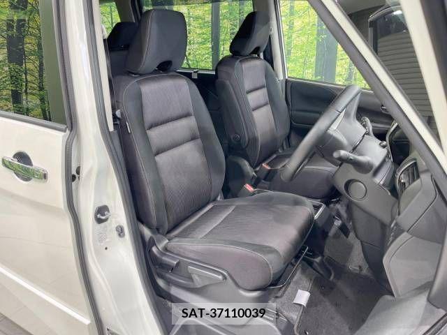 Nissan SERENA 2018-03 349562-8