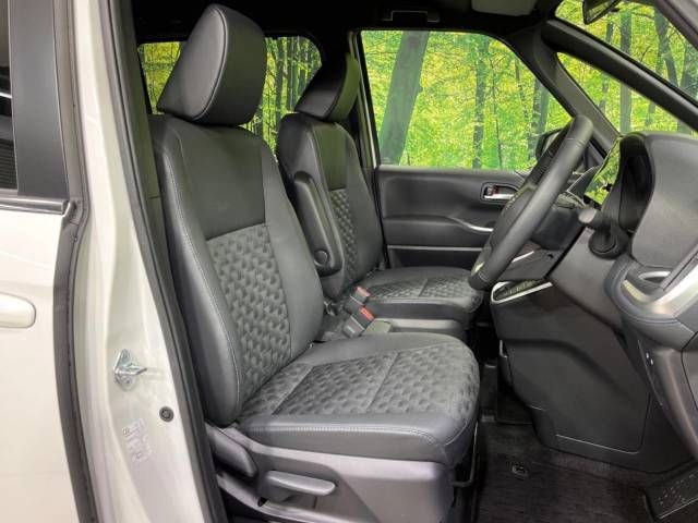 Toyota VOXY 2023-03 191769-8