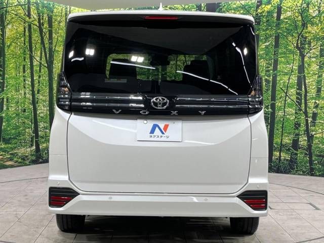 Toyota VOXY 2023-03 191769-16