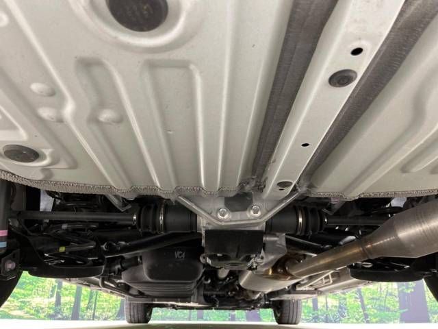 Toyota VOXY 2023-03 191769-19