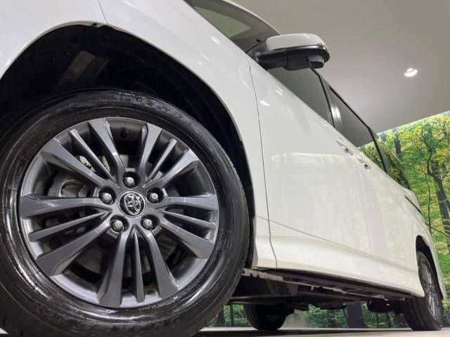 Toyota VOXY 2023-03 191769-14