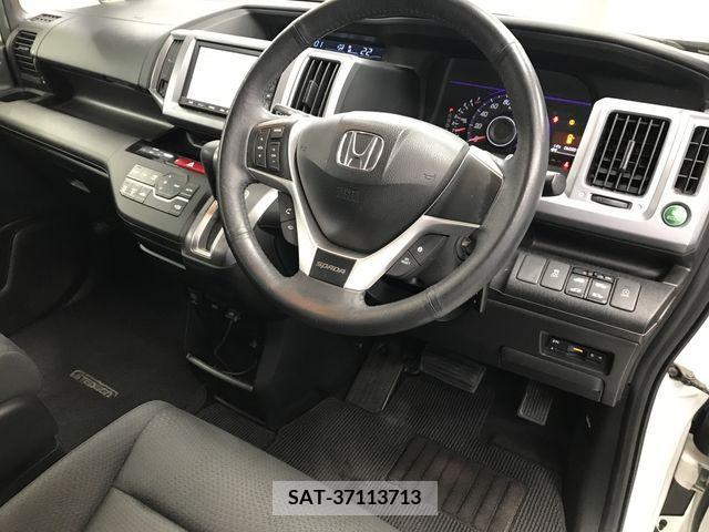 Honda e 2012-12 217633-12