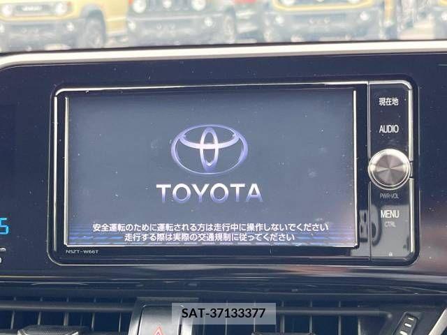 Toyota C-HR 2017-06 322999-2