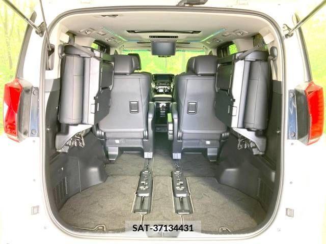 Toyota ALPHARD 2023-03 238414-10