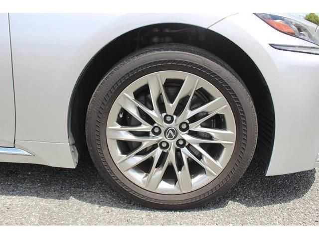 Lexus LS 2018-04 6222-11
