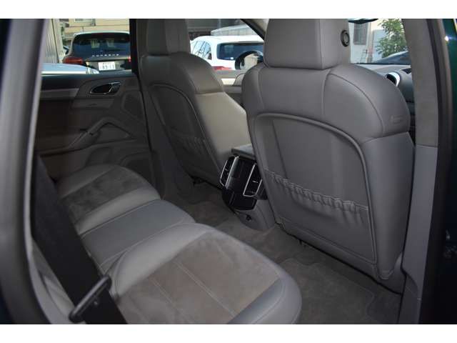 Porsche CAYENNE 2012-12 22908-17