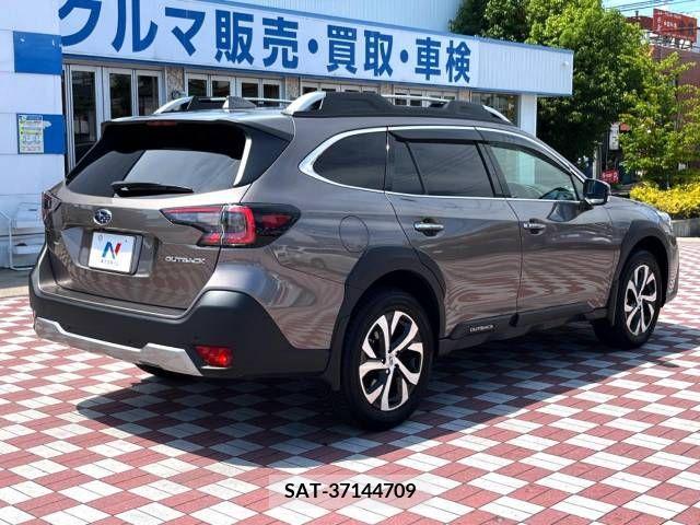 Subaru OUTBACK 2023-02 301180-17