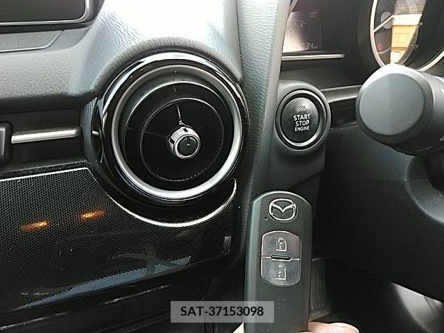 Mazda DEMIO 2015-02 359391-22