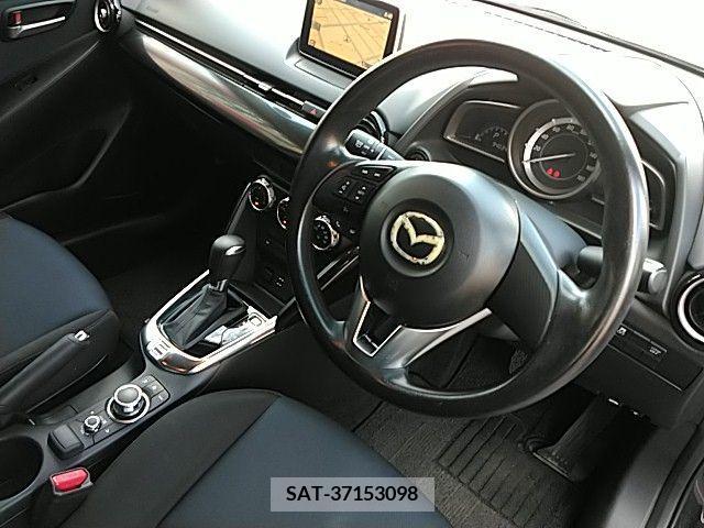 Mazda DEMIO 2015-02 359391-1