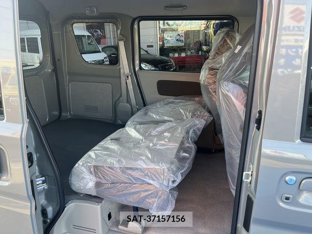 Suzuki EVERY 2024-02 220368-15