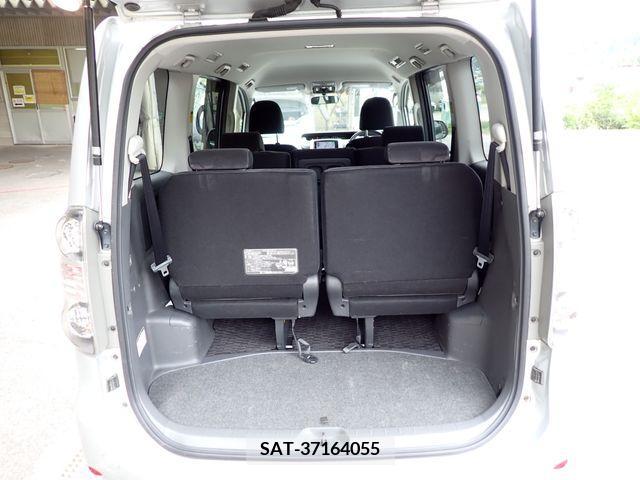 Toyota VOXY 2008-09 289229-19