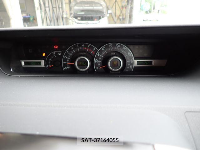 Toyota VOXY 2008-09 289229-8