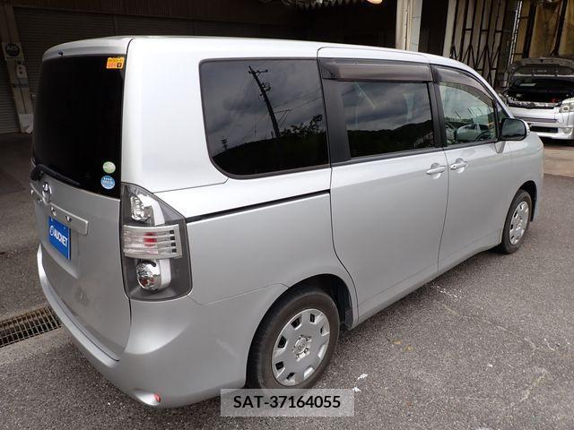 Toyota VOXY 2008-09 289229-7