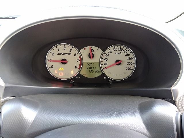 Nissan MICRA C+C 2008-03 2223-4