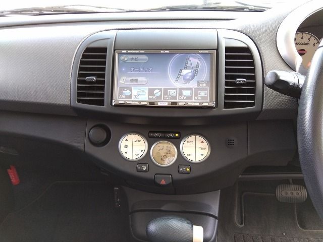 Nissan MICRA C+C 2008-03 2223-6