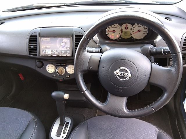 Nissan MICRA C+C 2008-03 2223-3