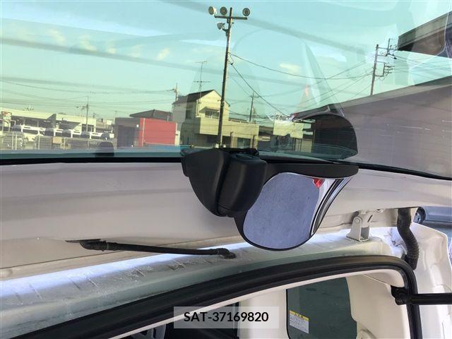 Honda N BOX 2021-02 210430-22