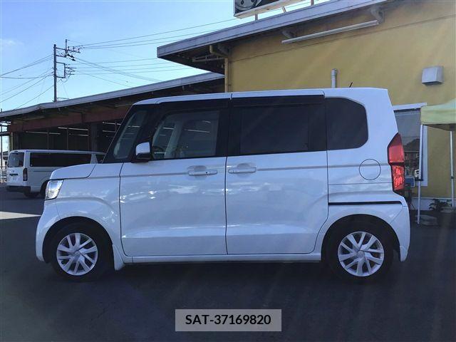 Honda N BOX 2021-02 210430-8