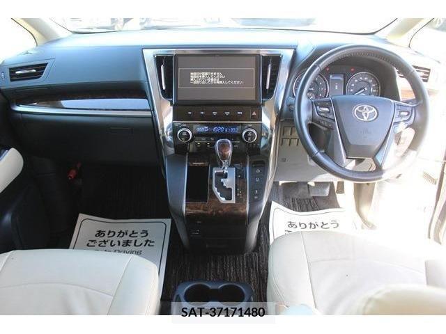 Toyota VELLFIRE 2018-08 205349-14