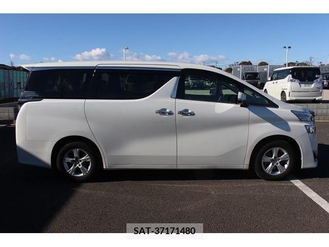 Toyota VELLFIRE 2018-08 205349-10