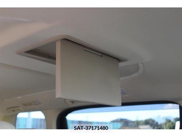 Toyota VELLFIRE 2018-08 205349-1
