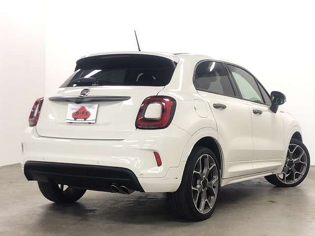 Fiat 500X 2020-09 18660-2