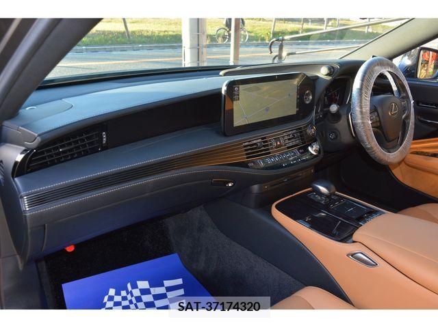 Lexus LS 2021-08 214103-14