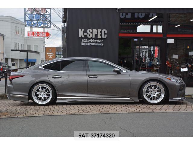 Lexus LS 2021-08 214103-3