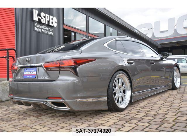 Lexus LS 2021-08 214103-4