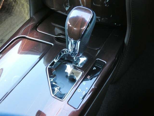 Toyota CROWN SEDAN 2014-01 3390-17