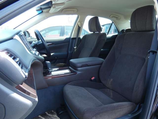 Toyota CROWN SEDAN 2014-01 3390-14