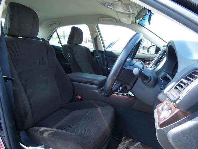 Toyota CROWN SEDAN 2014-01 3390-13