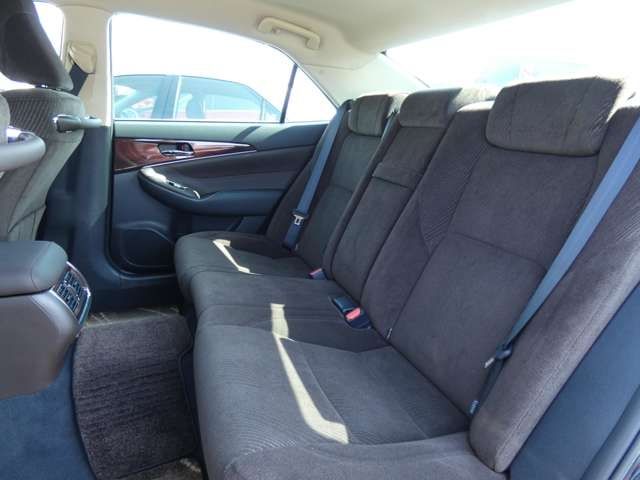 Toyota CROWN SEDAN 2014-01 3390-27