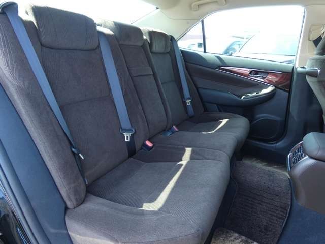 Toyota CROWN SEDAN 2014-01 3390-25