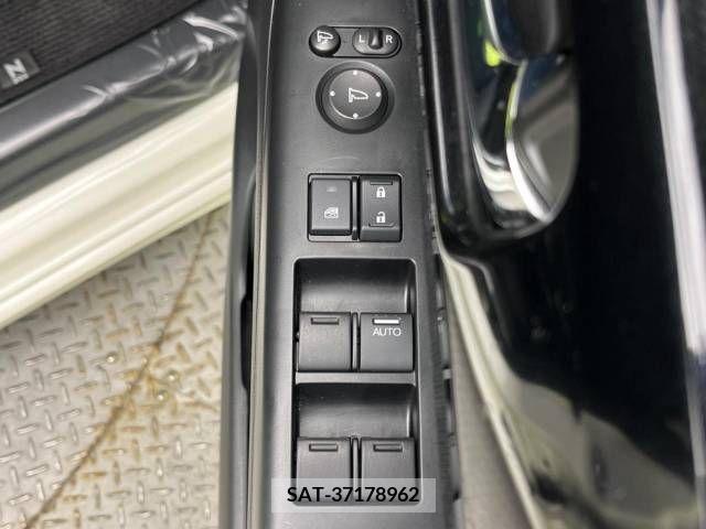 Honda N BOX CUSTOM 2015-12 329466-7
