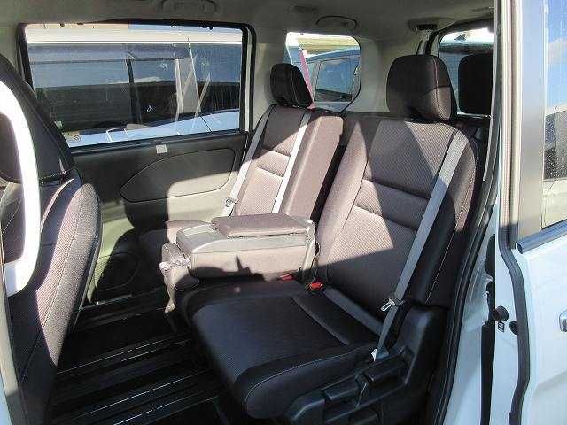Nissan SERENA 2019-03 194028-13
