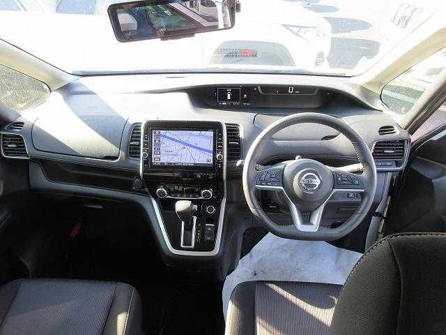 Nissan SERENA 2019-03 194028-2
