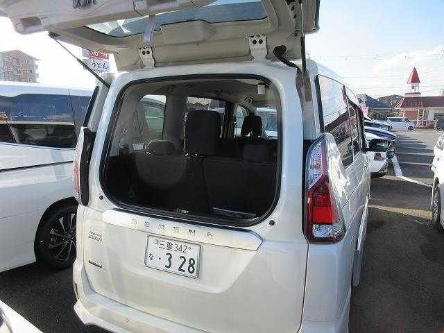 Nissan SERENA 2019-03 194028-15